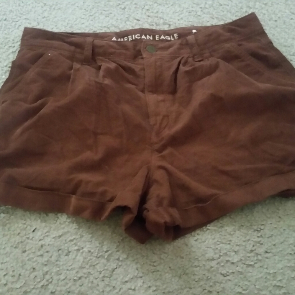 American Eagle mom short